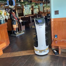 Miso Seafood - Robot that serves sushi
