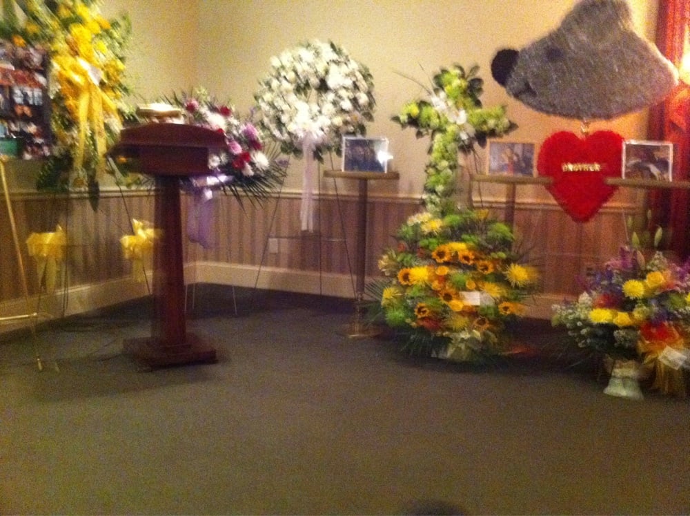 THOMAS F DALTON FUNERAL HOMES 29 Atlantic Ave, Floral Park, New York