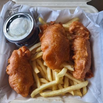Squatchsami - 3-piece Lingcod (not Cod) Fish & Chips - Fish & Chips Near Me - Lincoln City, Oregon Squatchsami - 3-piece Lingcod (not Cod) Fish & Chips - Fish & Chips Near Me - Lincoln City, Oregon