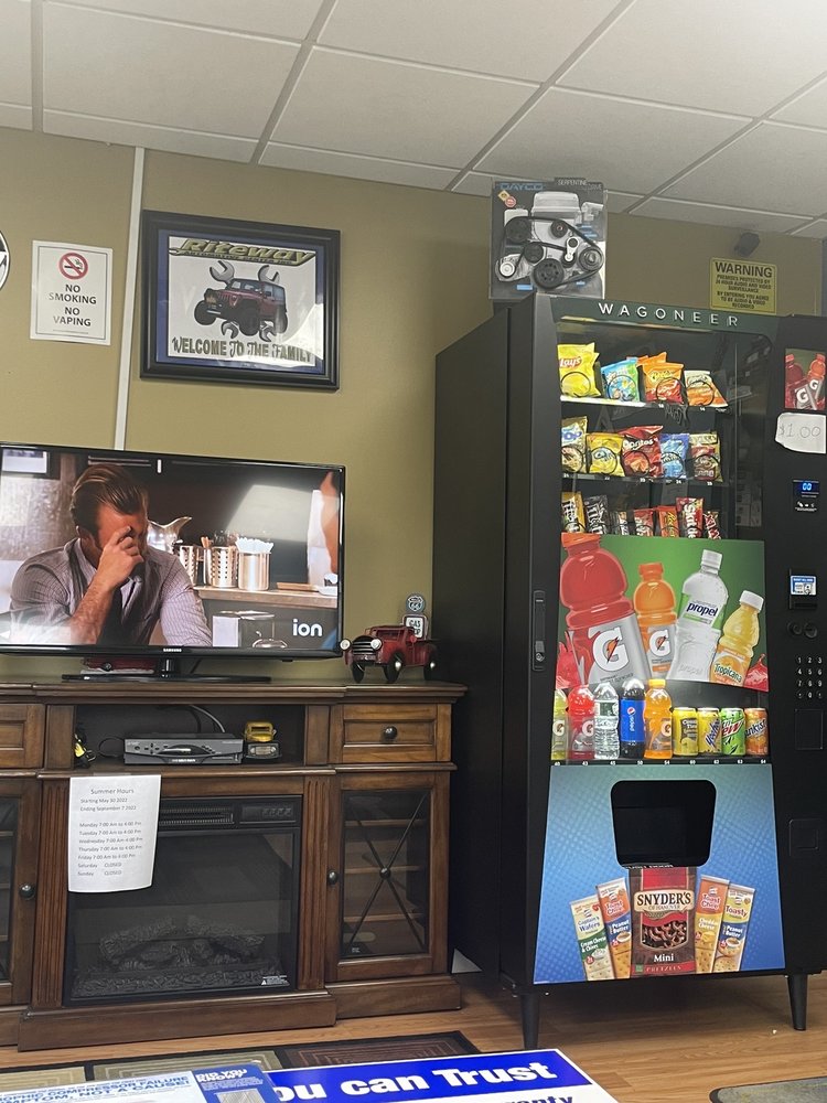 RITEWAY AUTOMOTIVE CENTER Updated September 2024 192 Waverly Ave