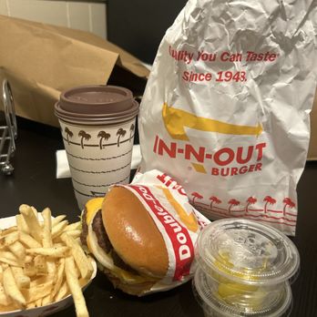 In-N-Out Burger - Burgers Near Me - Glendale, California In-N-Out Burger - Burgers Near Me - Glendale, California