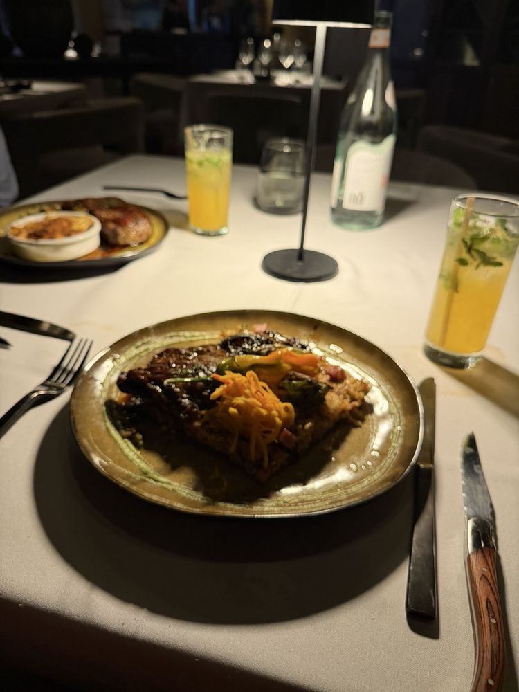 The Restaurant at La Casa Logo