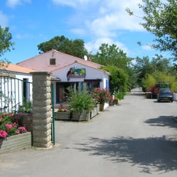 Les Roussières