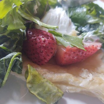Waterdog Kitchen + Bar - Strawberry tarte - American Near Me - Warren, Rhode Island Waterdog Kitchen + Bar - Strawberry tarte - American Near Me - Warren, Rhode Island
