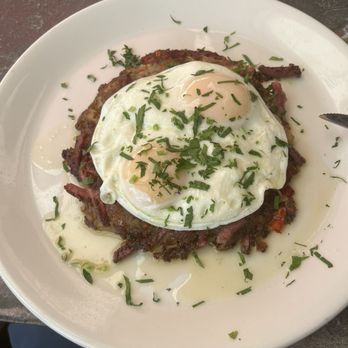 A'Bouzy - Corn beef brisket hash - Champagne Bars Near Me - Houston, Texas A'Bouzy - Corn beef brisket hash - Champagne Bars Near Me - Houston, Texas