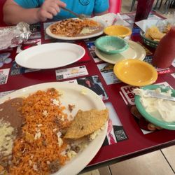 El Maguey Mexican Restaurant