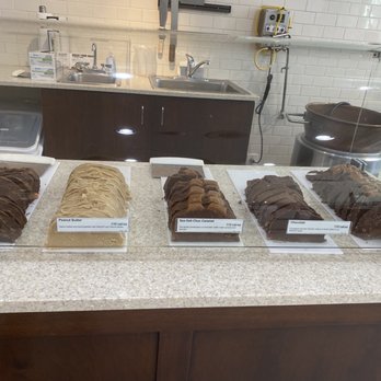 Kilwins Ice Cream - Chocolate - Fudge - Kilwins fudge - yum!! - Desserts Near Me - Key West, Florida Kilwins Ice Cream - Chocolate - Fudge - Kilwins fudge - yum!! - Desserts Near Me - Key West, Florida