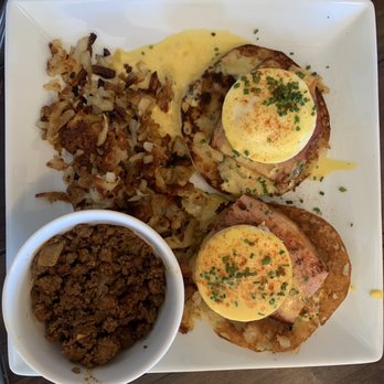 Cafe 191 - Eggs Benedict with side of hashbrows and chorizo - Breakfast & Brunch Near Me - Gallatin Gateway, Montana Cafe 191 - Eggs Benedict with side of hashbrows and chorizo - Breakfast & Brunch Near Me - Gallatin Gateway, Montana