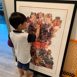 Song Zhu Mei Gallery - New picture frame with Mr. Chong. Thank you! Really like it!