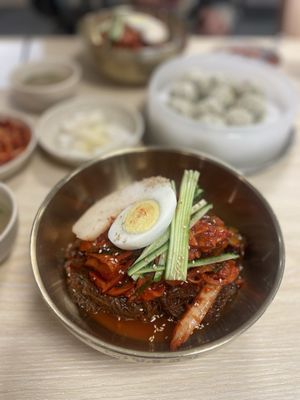 MDK Noodles (Myung Dong Kyoja) by null