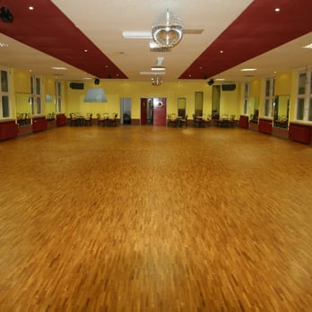 Tanzschule Traumtänzer Flughafen Tempelhof - Lindy Hall - Dance Schools Near Me - Berlin, BE Tanzschule Traumtänzer Flughafen Tempelhof - Lindy Hall - Dance Schools Near Me - Berlin, BE