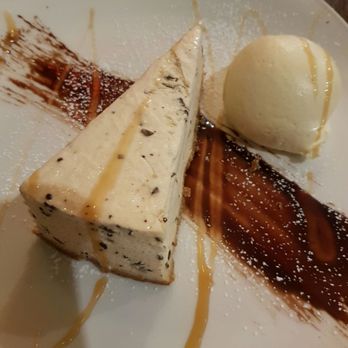The Hairy Lemon - Bailey's cheesecake - Irish Pub Near Me - Dublin, D