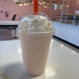 strawberry lemonade milkshake strawberry lemonade milkshake