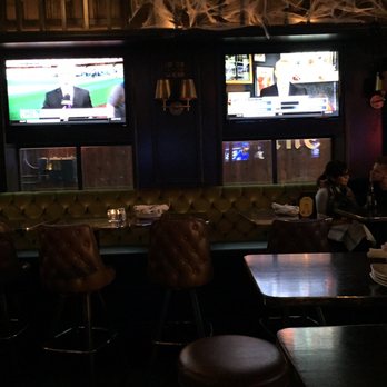 Hopsmith Tavern - Sports Bars Near Me - Chicago, Illinois Hopsmith Tavern - Sports Bars Near Me - Chicago, Illinois