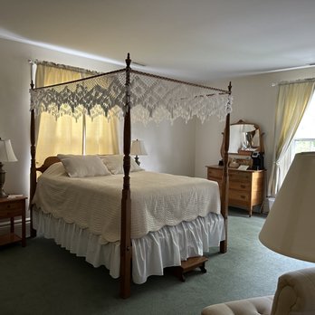 Salem Inn - Suite - Hotels Near Me - Salem, Massachusetts