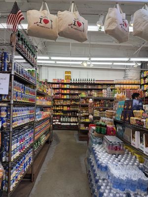 El Mercado Latino by null