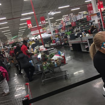 BJ's Wholesale Club - On a Wednesday night! Over 20 people per line!  That's nuts!! - Wholesale Stores Near Me - Brooklyn, New York