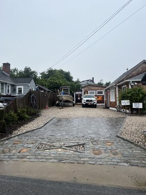 Bennett Shellfish by null