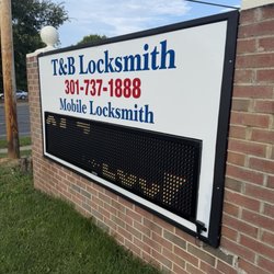 T and B Locksmith - Keys cut here