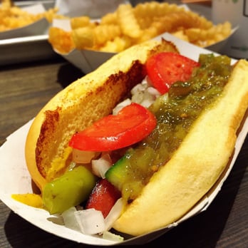 Shake Shack I-Drive - Shack-cago - Ice Cream & Frozen Yogurt Near Me - Orlando, Florida