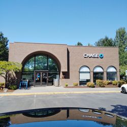 Chase Bank - Easy access!