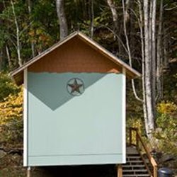 Nature's Inn Hostel & Cabins