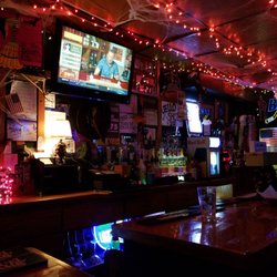 Whitehouse Restaurant and Bar - Stopped at whitehouse Restaurant  in Ballston Spa over for drinks before going home! They are ready for Halloween!
