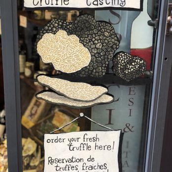 La Boutique dei Golosi - Truffle tastings daily - Flowers & Gifts Near Me - Lucca, LU