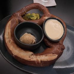 Bar 10 - NYC pretzel