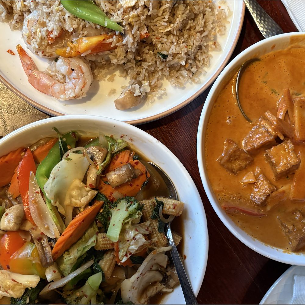 Chaiyo Thai Cuisine - red curry, basil fried rice with shrimp, spicy noodles - Thai Near Me - Seattle, Washington Chaiyo Thai Cuisine - red curry, basil fried rice with shrimp, spicy noodles - Thai Near Me - Seattle, Washington