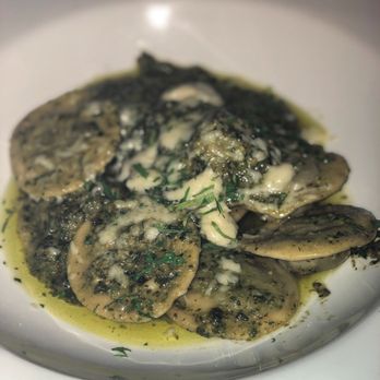 La Playita - Squash blossom, spinach, and onion stuffed ravioli with pesto sauce - Seafood Near Me - Bacalar, ROO La Playita - Squash blossom, spinach, and onion stuffed ravioli with pesto sauce - Seafood Near Me - Bacalar, ROO