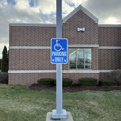 Lake County Public Library, Griffith-Calumet Township Branch - Handicap parking
