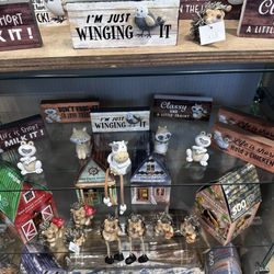 Dj's Hallmark Shop