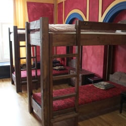 El hostel - Kolorowe Dormitoria
