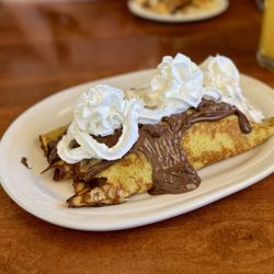 Crepes with bananas and Nutella