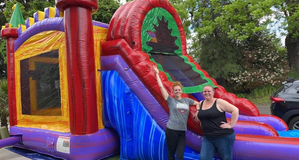 JENNY’S JUMPERS Updated September 2024 11 Photos McMinnville, Oregon Bounce House