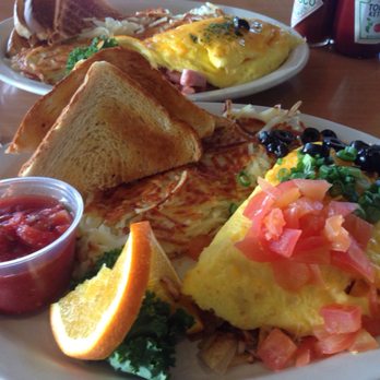Nikki's Restaurant & Lounge - Taco omelette - Diners Near Me - Covington, Washington