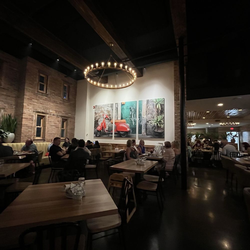 Gia Mia - Italian Near Me - Naperville, Illinois