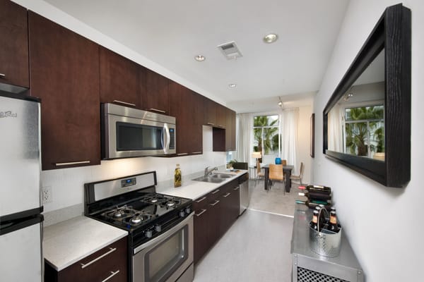 1555 Vine St by null