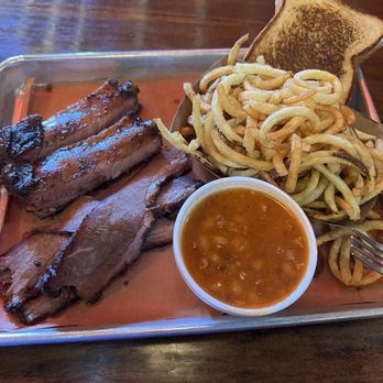 Van's Pig Stand - Two meat combo - Barbeque Near Me - Norman, Oklahoma