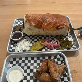 Bussin' Q - Food Trucks Near Me - San Antonio, Texas Bussin' Q - Food Trucks Near Me - San Antonio, Texas