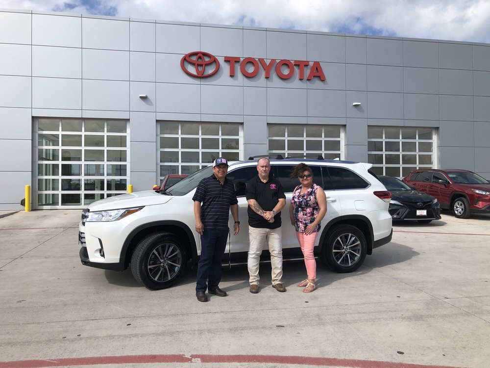 BROWNSVILLE TOYOTA 15 Photos & 13 Reviews 6750 N Expy, Brownsville