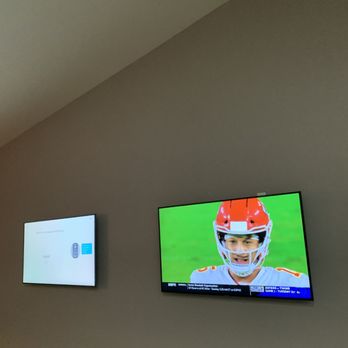 Mendez Mounts - Client wanted both tvs at the same height evenly spread apart. - TV Mounting Near Me Mendez Mounts - Client wanted both tvs at the same height evenly spread apart. - TV Mounting Near Me