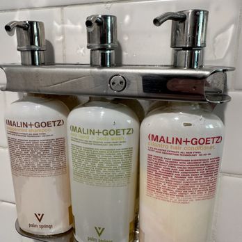 V Palm Springs - Great products in the shower! - Hotels Near Me - Palm Springs, California V Palm Springs - Great products in the shower! - Hotels Near Me - Palm Springs, California