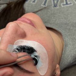 Olivor Lash Salon - Retention is key. When it's proper application and aftercare, you should never have to worry about your lashes!