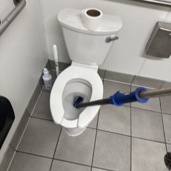 Emergency Rooter - Simple, toilet clog - Plumbing Near Me Emergency Rooter - Simple, toilet clog - Plumbing Near Me