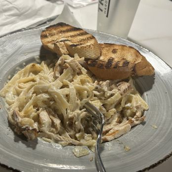 Tempe Eats - Chicken Alfredo from Pastiazza - Barbeque Near Me - Tempe, Arizona