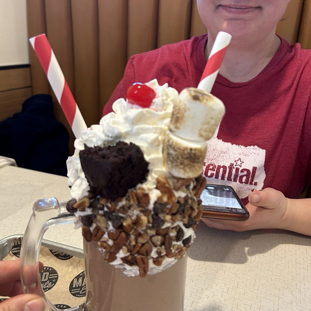 Mad Eats - The Chunk Shake - Desserts Near Me - Owasso, Oklahoma