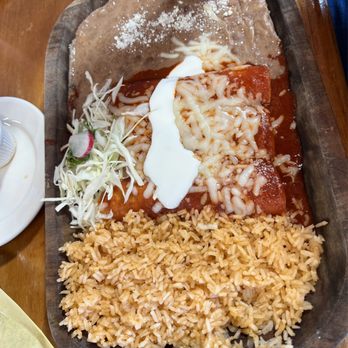 Amelia's Exquisite Mexican Restaurant - Enchiladas De Queso - Mexican Near Me - Hillsboro, Oregon