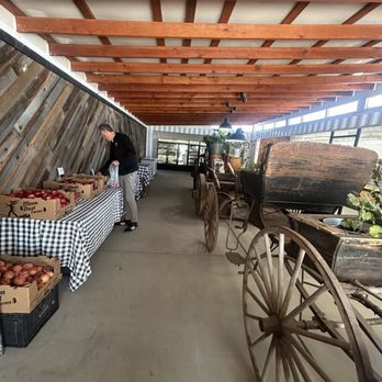 Moon Dust Farms - Fruits & Veggies Near Me - Stockton, California Moon Dust Farms - Fruits & Veggies Near Me - Stockton, California